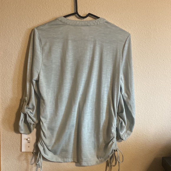 No Boundaries button down tie sides shirt size large - Picture 7 of 7